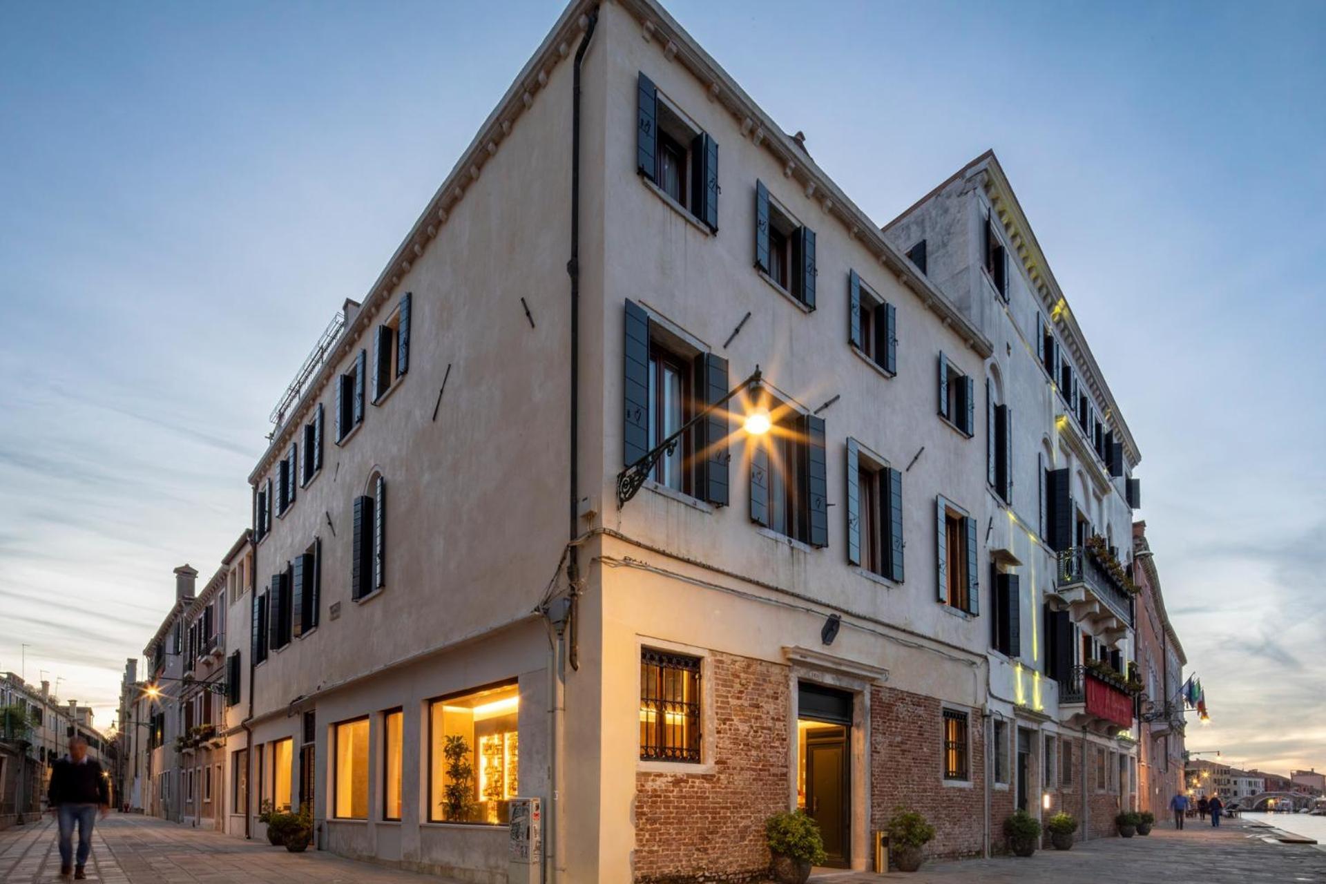Ca' Bonfadini Historic Experience 5* Venecia