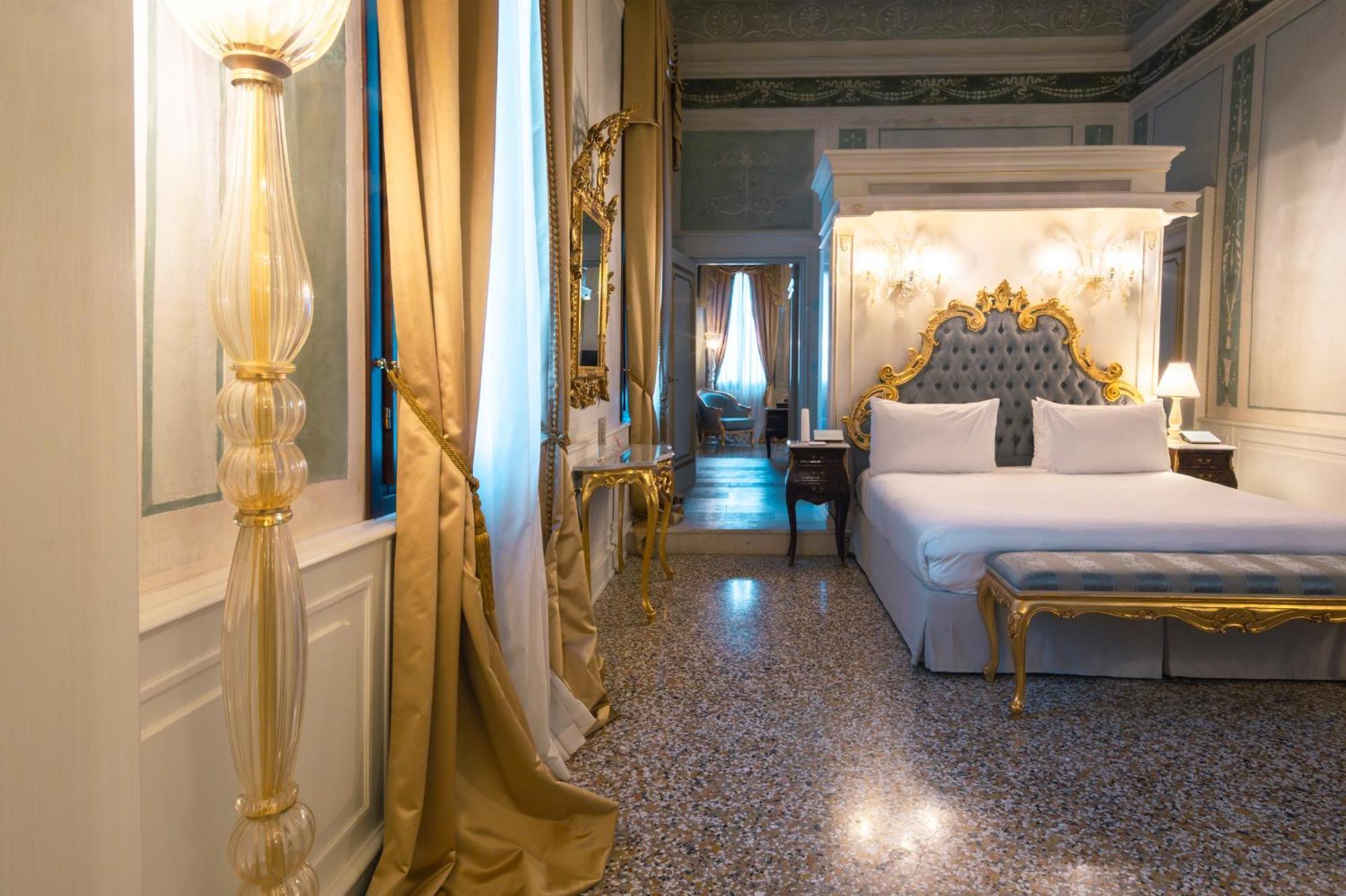 Ca' Bonfadini Historic Experience Hotel Venecia