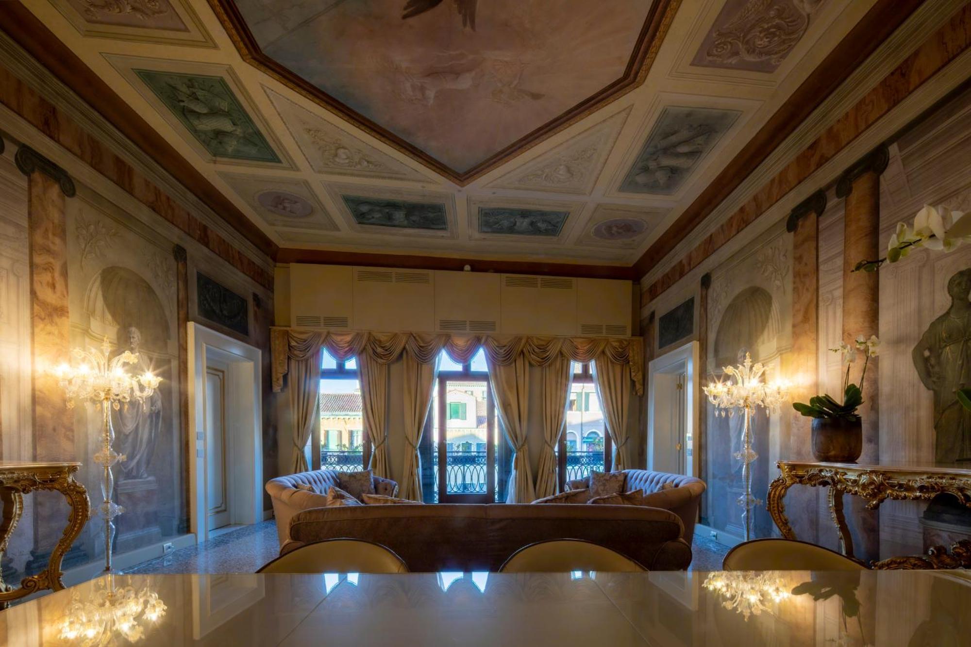 Ca' Bonfadini Historic Experience 5* Venecia