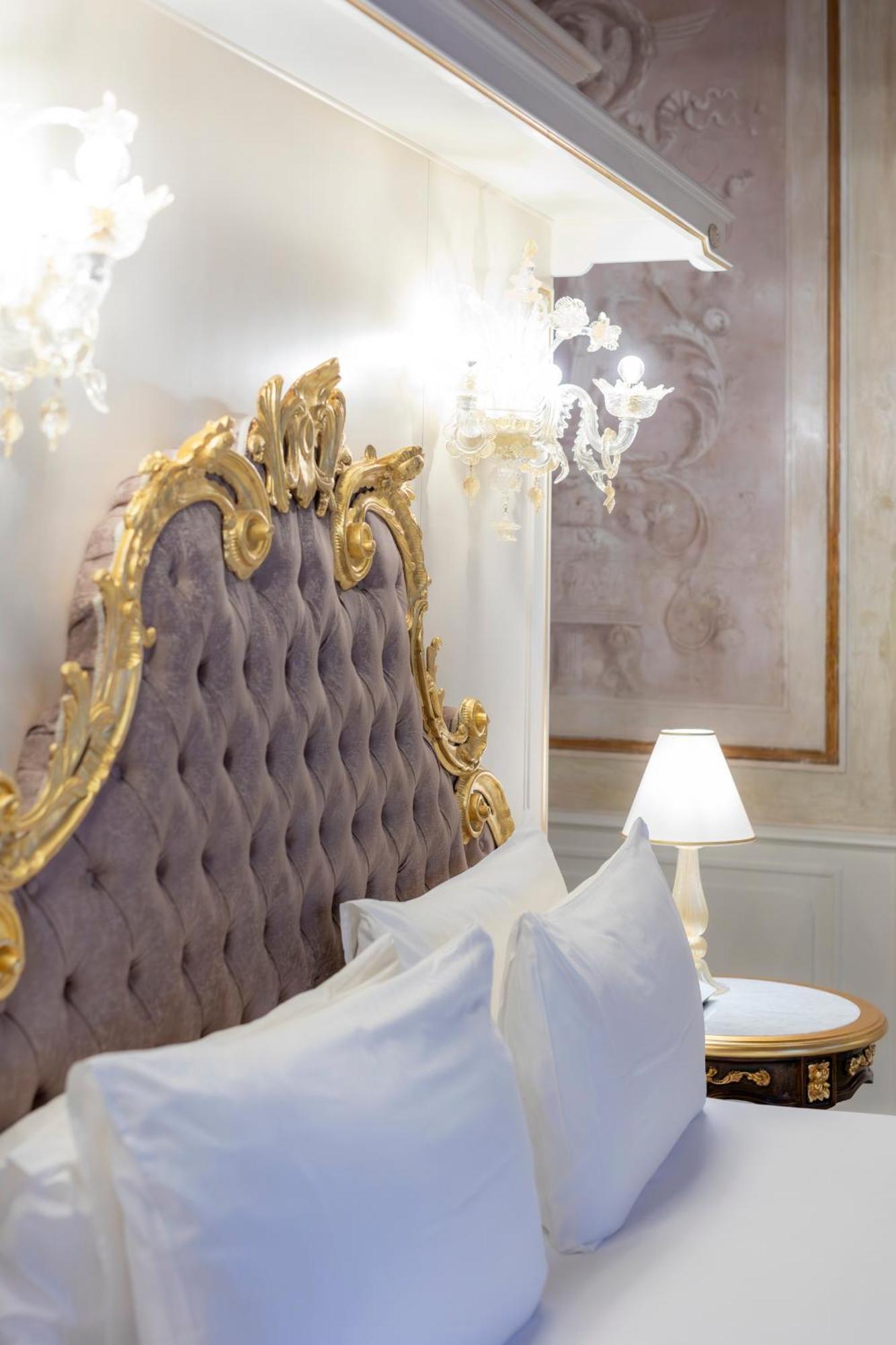 Ca' Bonfadini Historic Experience Hotel Venecia
