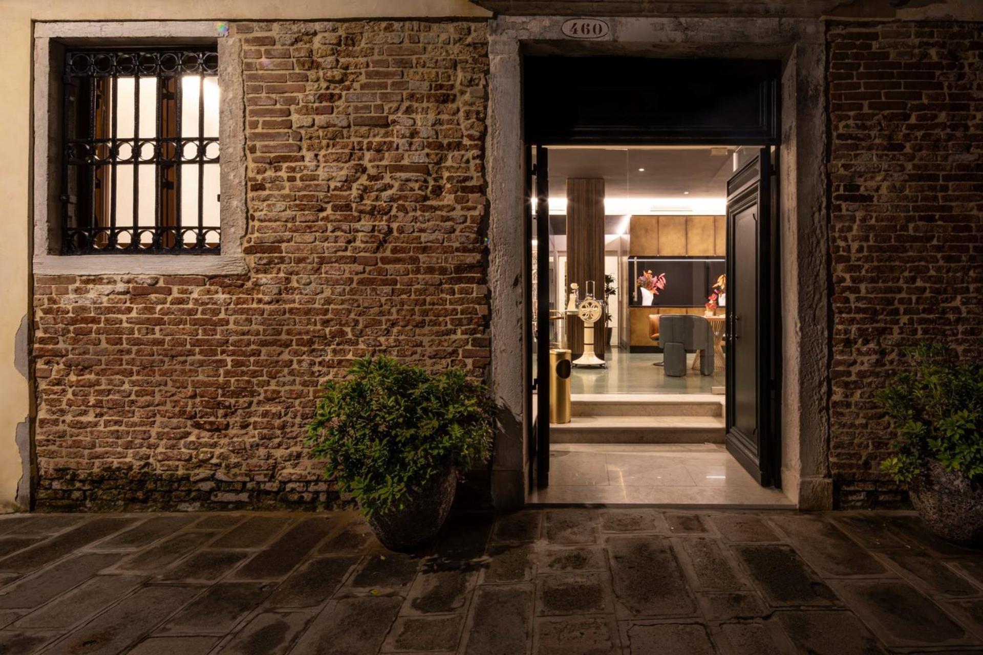 Ca' Bonfadini Historic Experience Hotel Venice